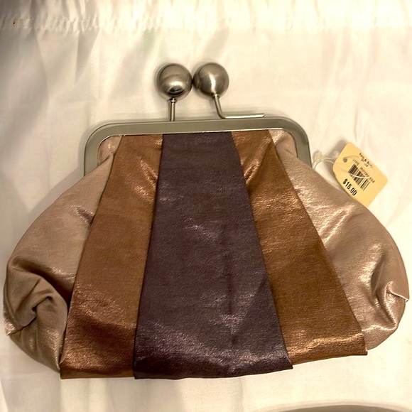 Coin Purse - Picture 3 of 4